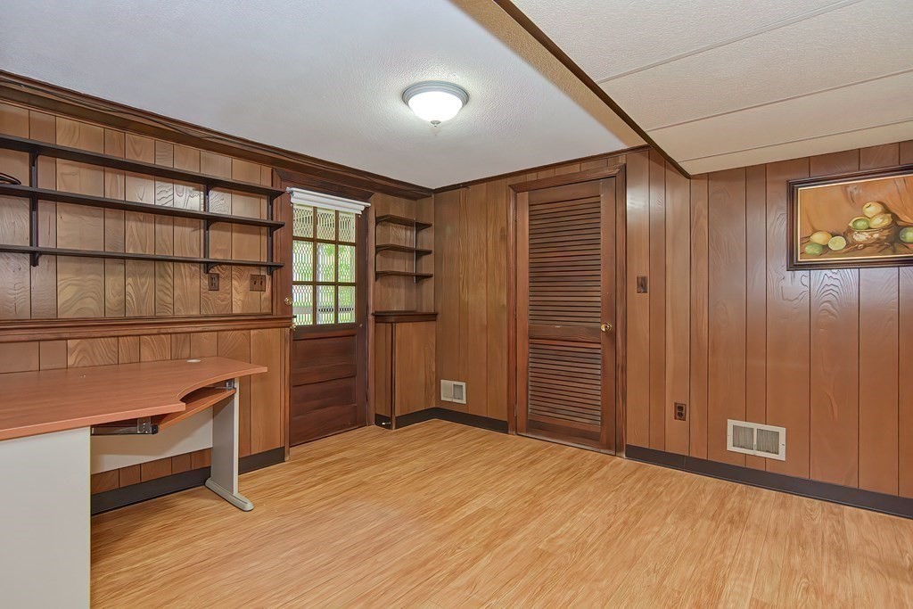 12 Borrows Road Foxboro, MA 02035 - Photo 36 of 41 Gallery Image 36