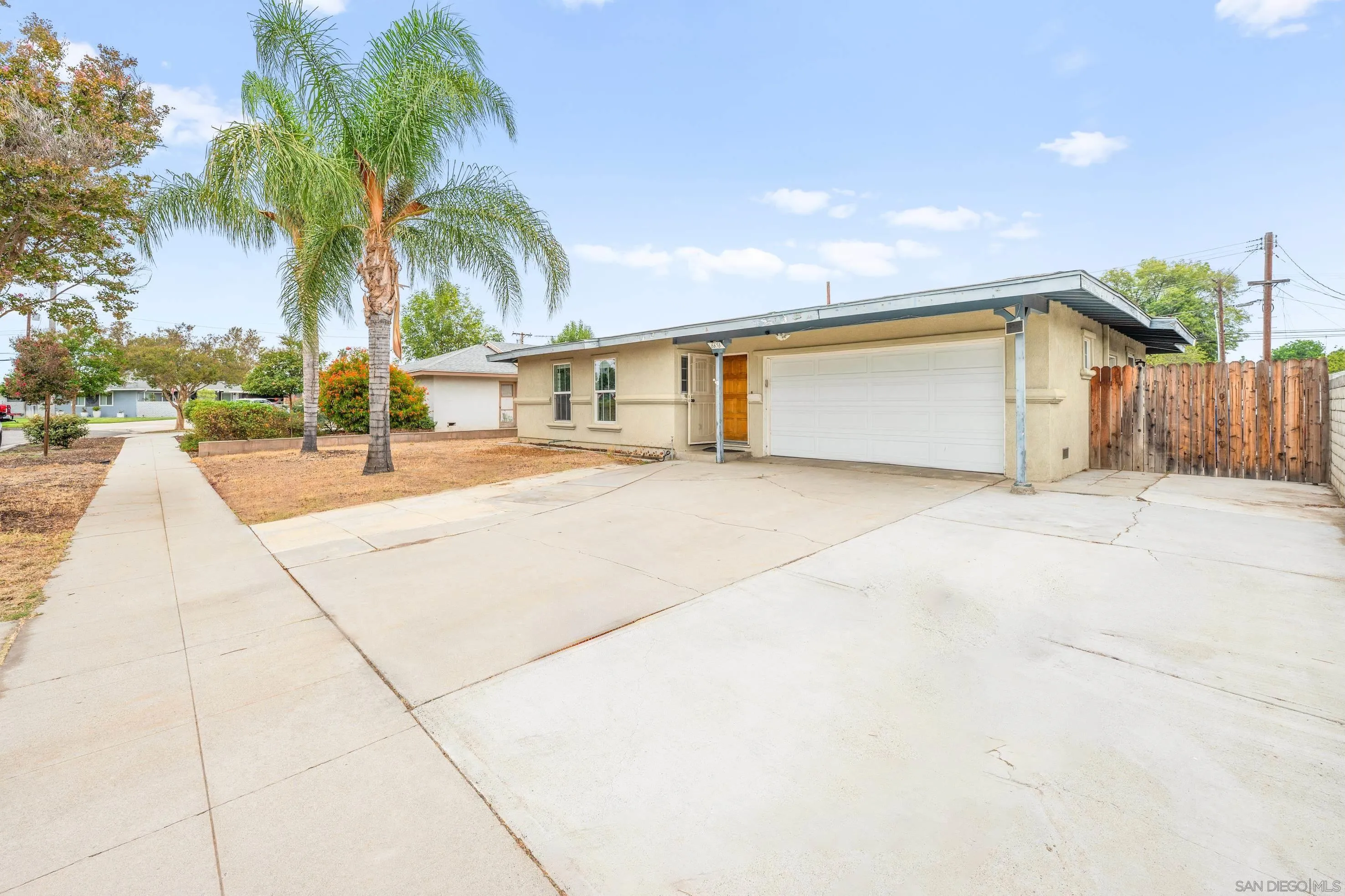 6656 Cathy Place Riverside, CA 92504 - Photo 5 of 49 a view of a backyard of a house