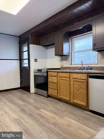 $1,950 | 614 North Cannon Avenue, Lansdale, PA 19446