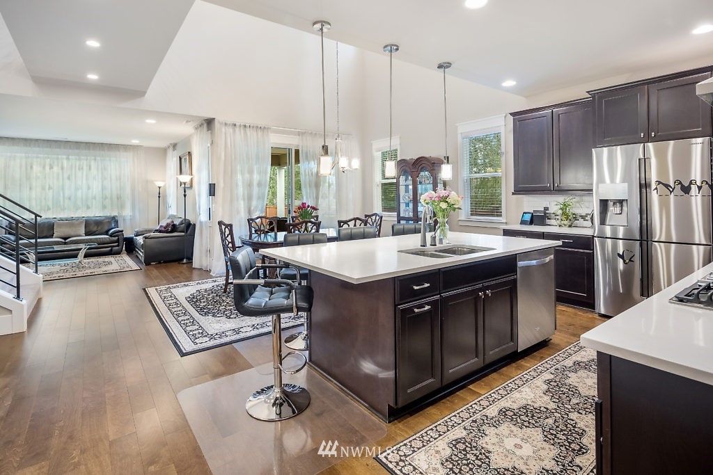 4901 Southeast 3rd Place Renton, WA 98059 - Photo 4 of 25