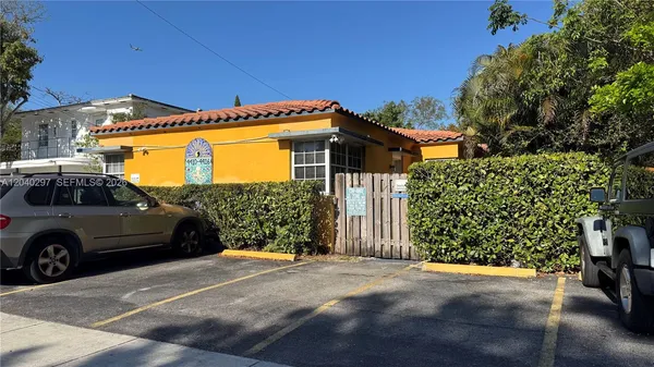 $1,800 | 4410 Northeast 2nd Avenue, Unit 4410, Miami, FL 33137