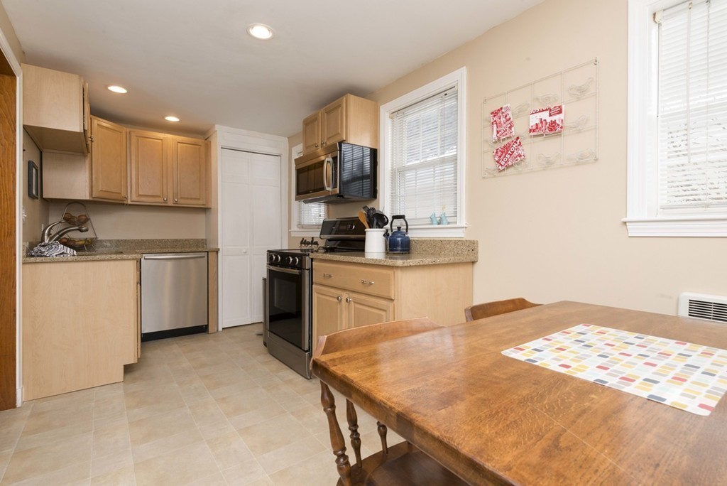 12 Lake Road Waltham, MA 02451 - Photo 5 of 18 Gallery Image 5