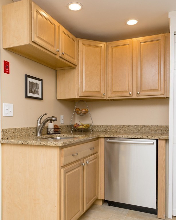 12 Lake Road Waltham, MA 02451 - Photo 8 of 18 Gallery Image 8