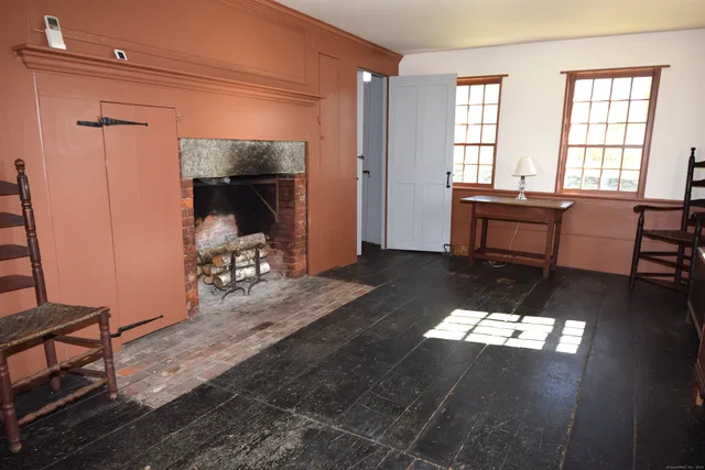 $1,800 | 100 Bradford Corner Road, Woodstock, CT 06282