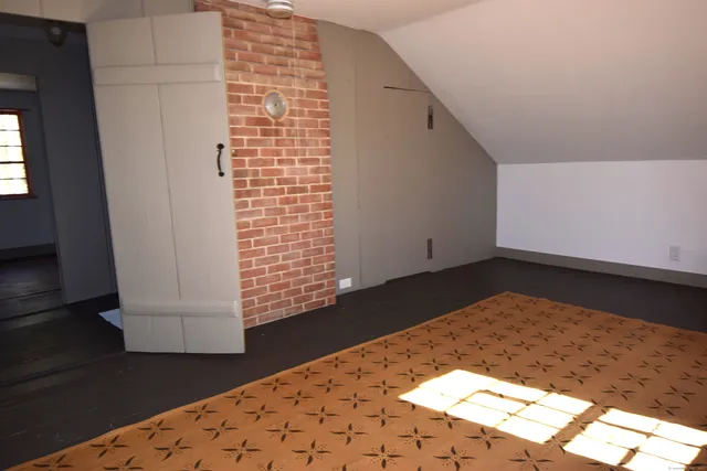 $1,800 | 100 Bradford Corner Road, Woodstock, CT 06282