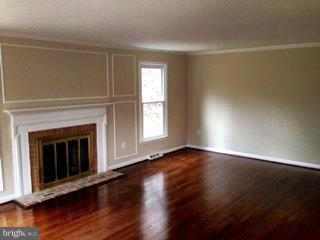 3916 Sweet Air Road Phoenix, MD 21131 - Photo 9 of 15 Living Room