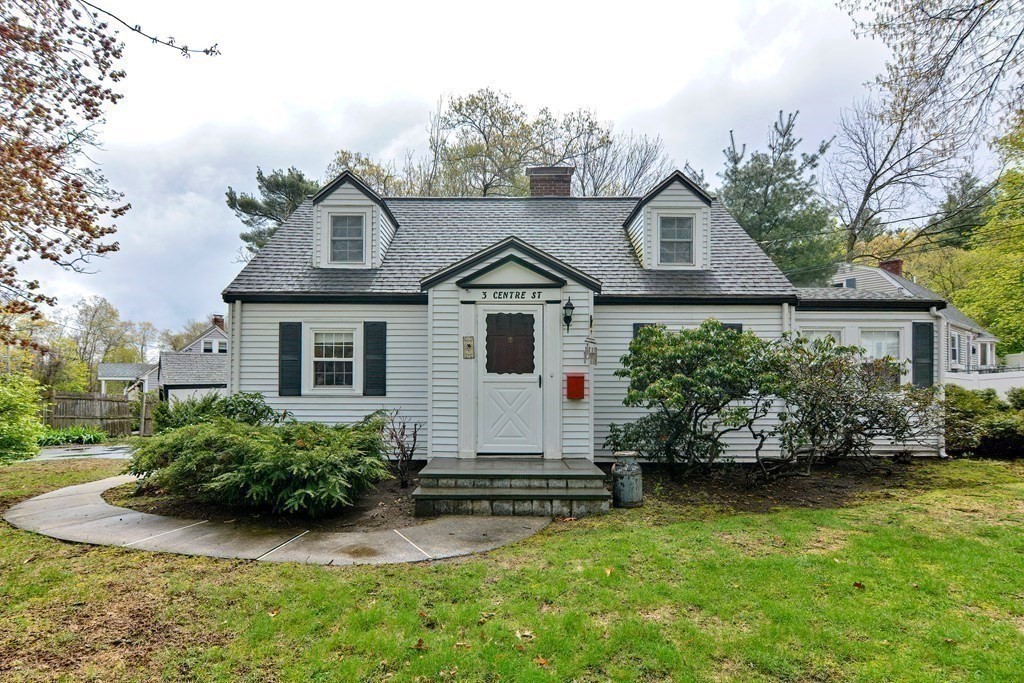 3 Centre Street Natick, MA 01760 - Photo 2 of 23 a front view of a house with a garden