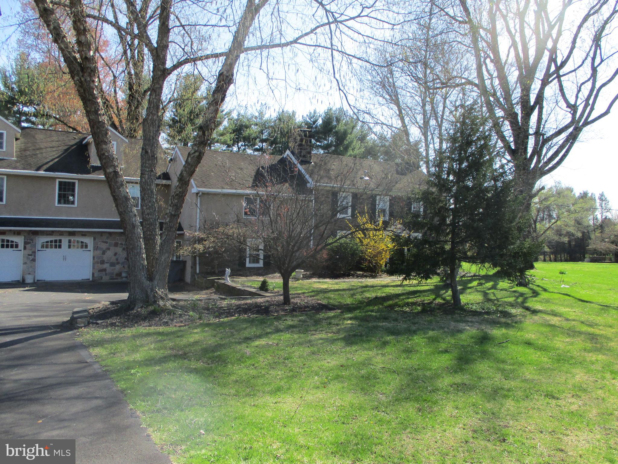 131 Richboro Road Newtown, PA 18940 - Photo 2 of 25