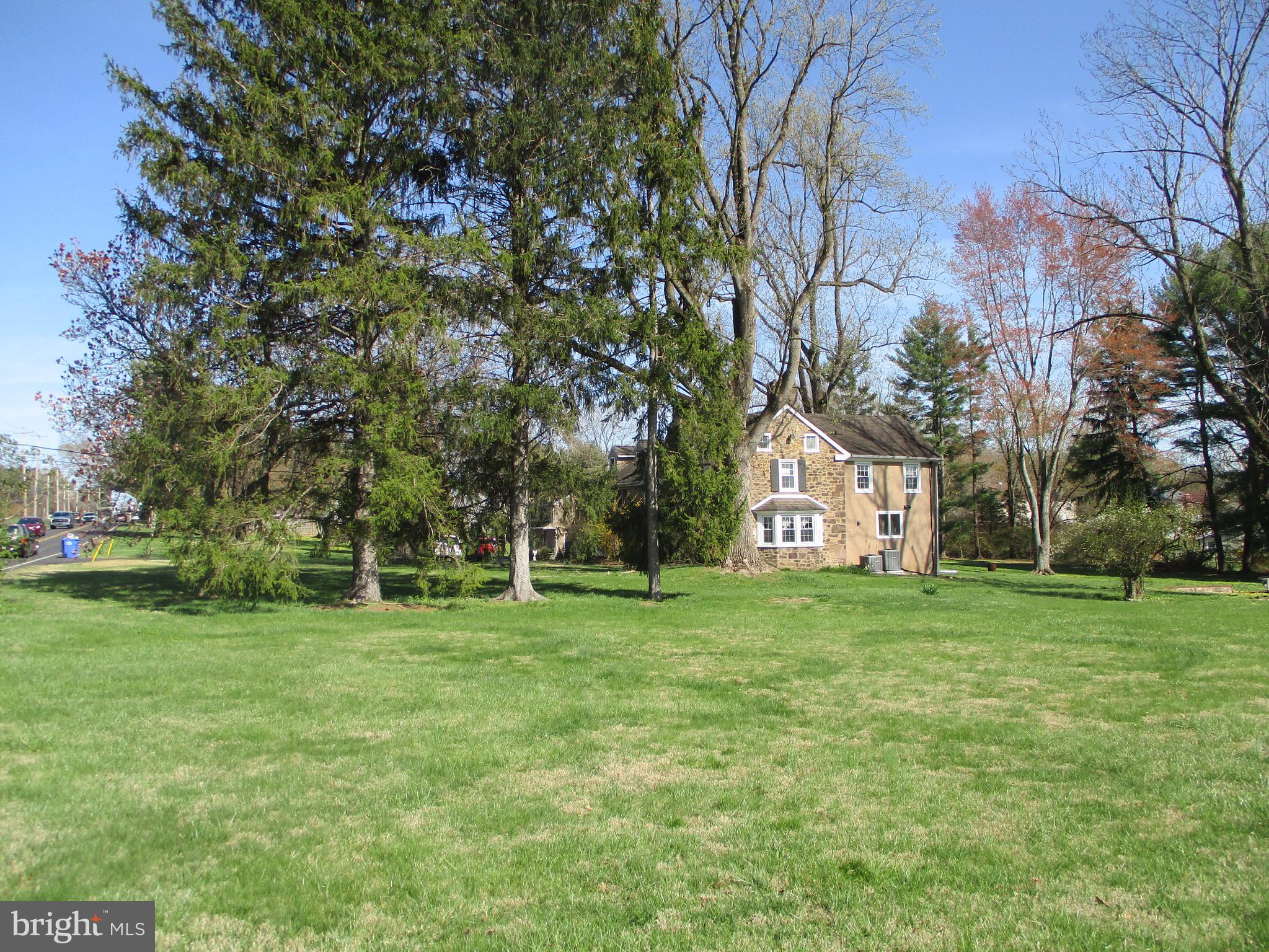 131 Richboro Road Newtown, PA 18940 - Photo 3 of 25