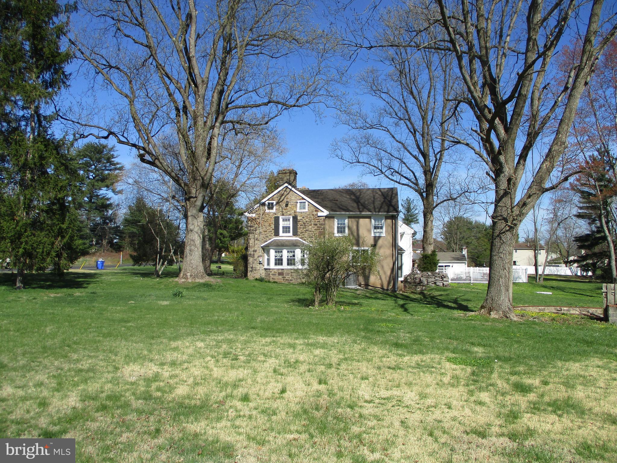 131 Richboro Road Newtown, PA 18940 - Photo 5 of 25