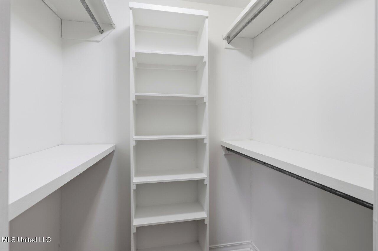 1508 Huntcliff Way Clinton, MS 39056 - Photo 21 of 37 1508 Huntcliff Way Home Tours MS 24