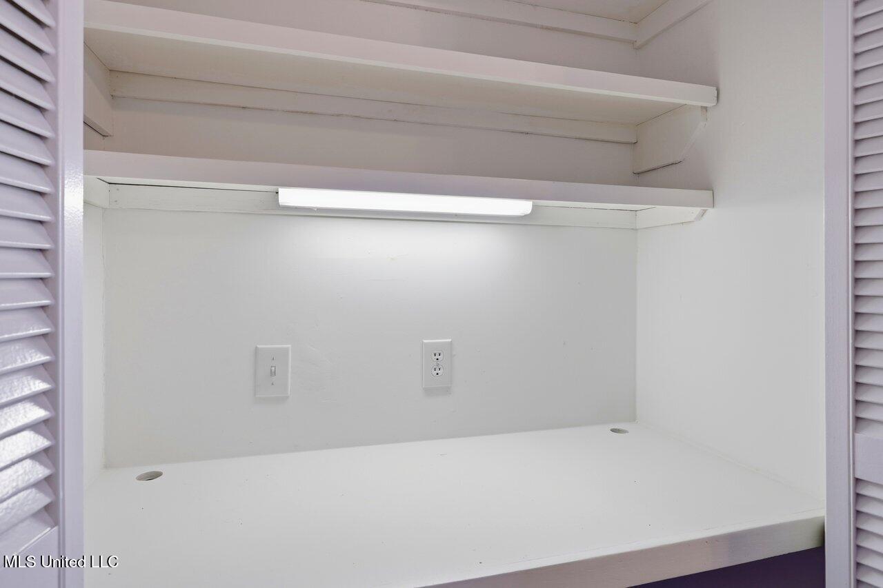 1508 Huntcliff Way Clinton, MS 39056 - Photo 29 of 37 1508 Huntcliff Way Home Tours MS 32