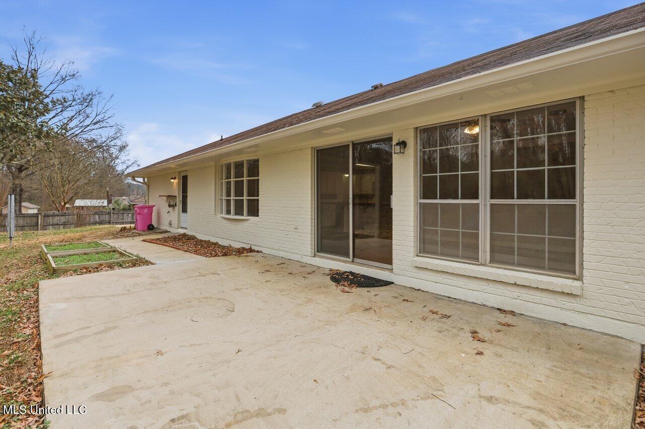 1508 Huntcliff Way Clinton, MS 39056 - Photo 33 of 37 1508 Huntcliff Way Home Tours MS 37