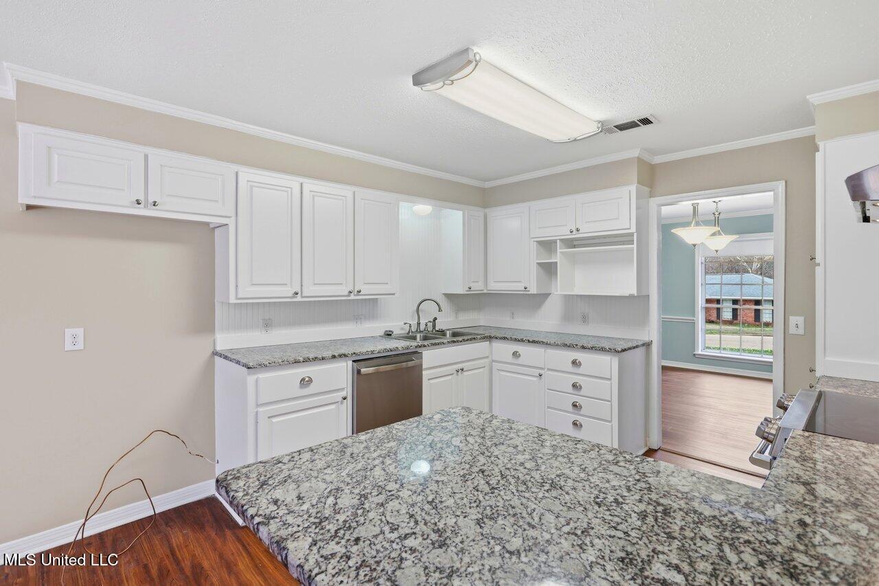 1508 Huntcliff Way Clinton, MS 39056 - Photo 8 of 37 1508 Huntcliff Way Home Tours MS 13