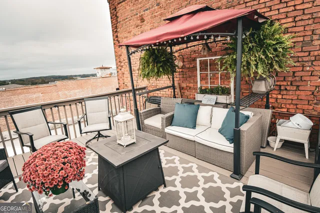 $249,900 | 102 North Hill Street, Unit 303, Griffin, GA 30223