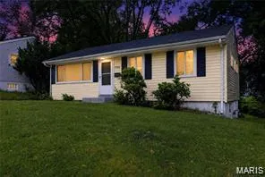 $1,600 | 7744 Ellington Drive, St. Louis, MO 63121