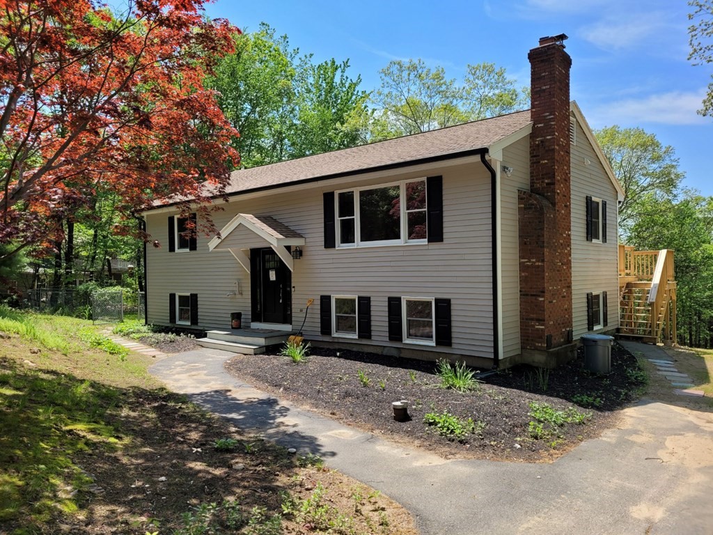 82 Breakneck Road Sturbridge, MA 01566 - Photo 1 of 28