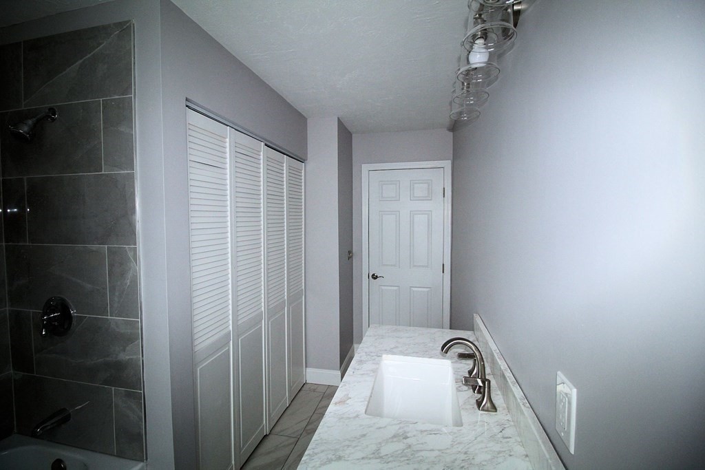 82 Breakneck Road Sturbridge, MA 01566 - Photo 11 of 28