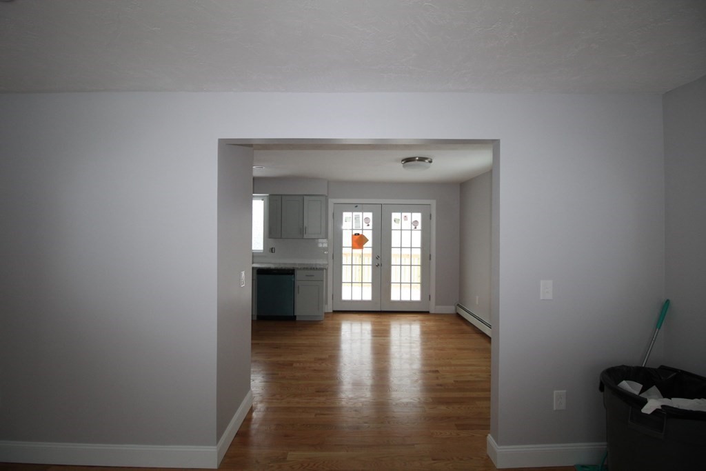 82 Breakneck Road Sturbridge, MA 01566 - Photo 5 of 28