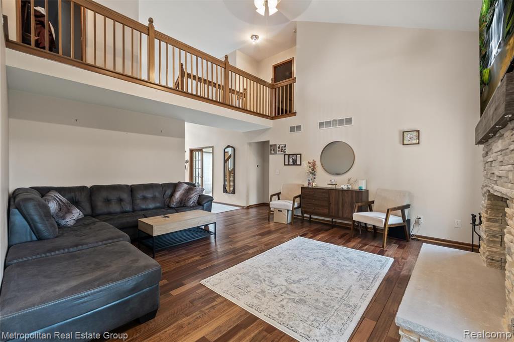 28315 Gold Chesterfield, MI 48047 - Photo 12 of 39