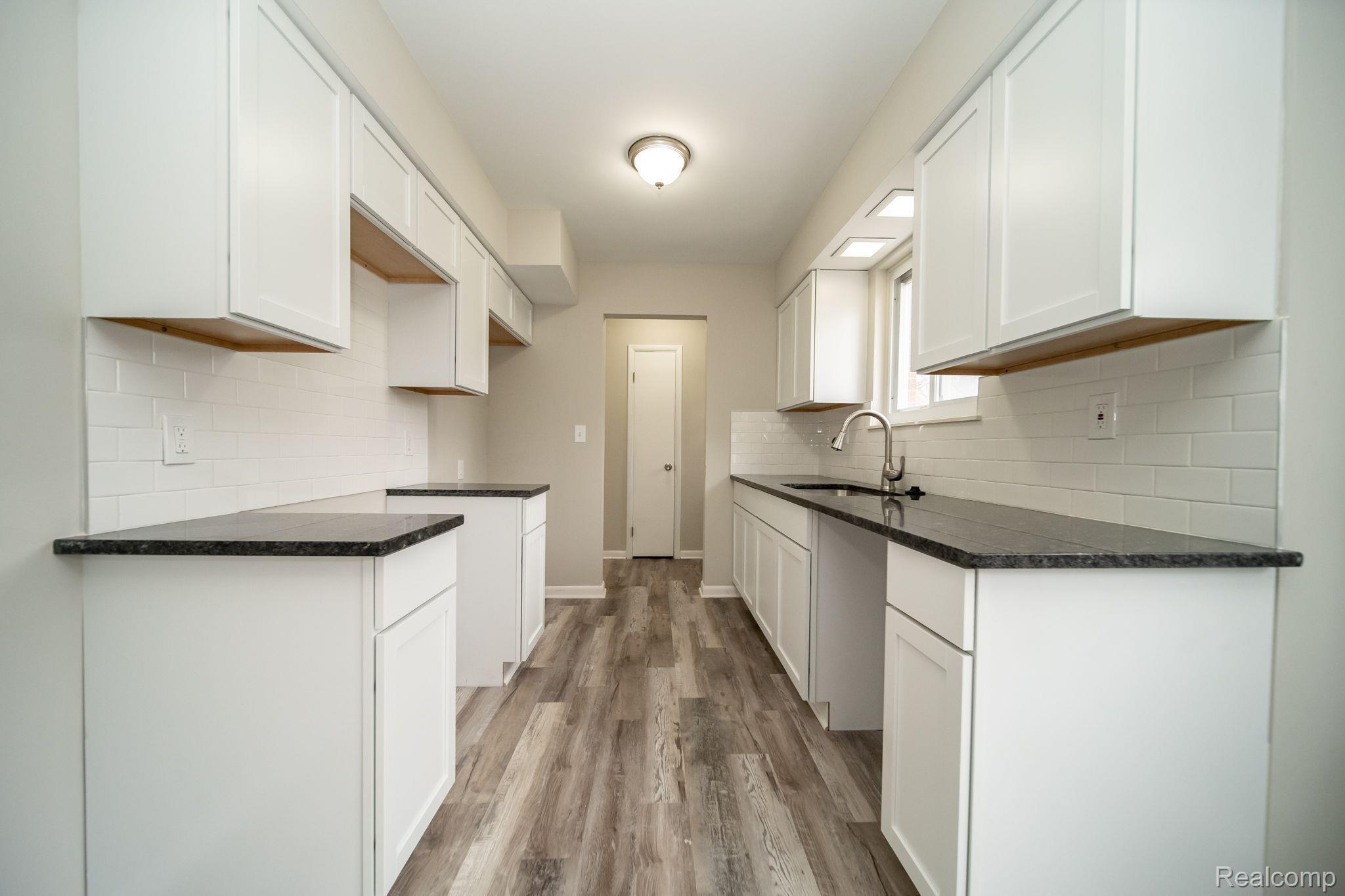 431 Red Oak Lane Rochester, MI 48307 - Photo 11 of 63 Gallery Image 11