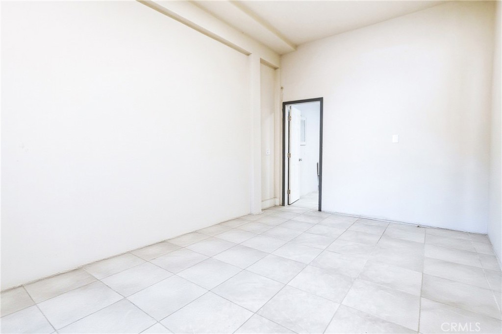 7008 Summit Valley Road Hesperia, CA 92345 - Photo 42 of 48