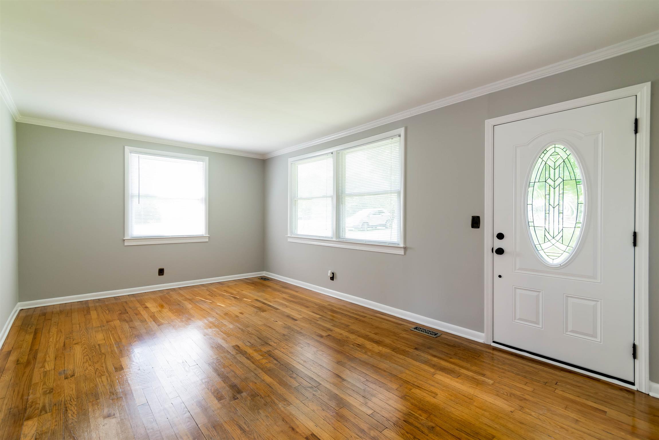 2949 Morgan Road Joelton, TN 37080 - Photo 5 of 23 SPACIOUS LIVING ROOM W/ ORIGINAL HARDWOODS, REPLACEMENT WINDOWS & DOORS!