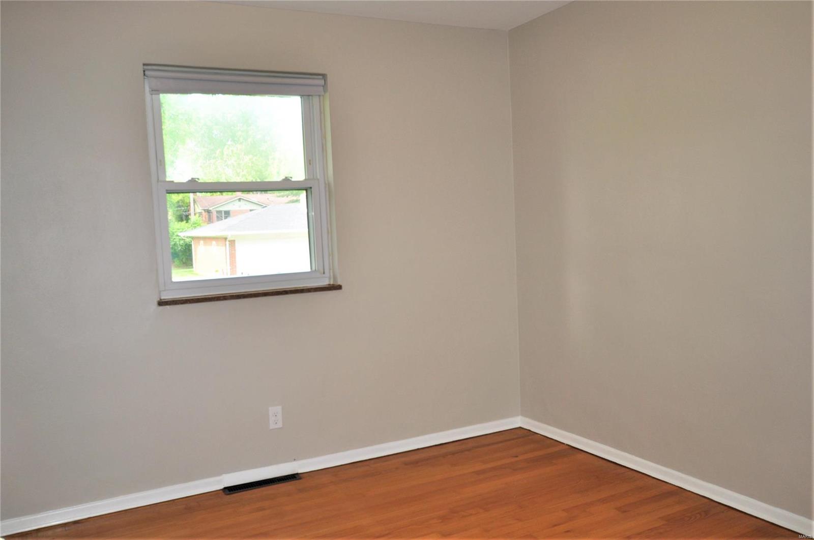 413 Blue Ridge Drive Belleville, IL 62223 - Photo 11 of 21 Gallery Image 11