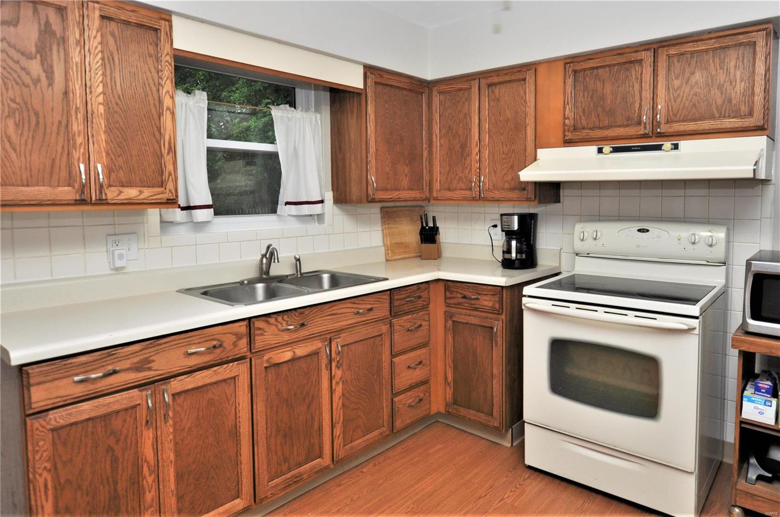 413 Blue Ridge Drive Belleville, IL 62223 - Photo 7 of 21 Gallery Image 7