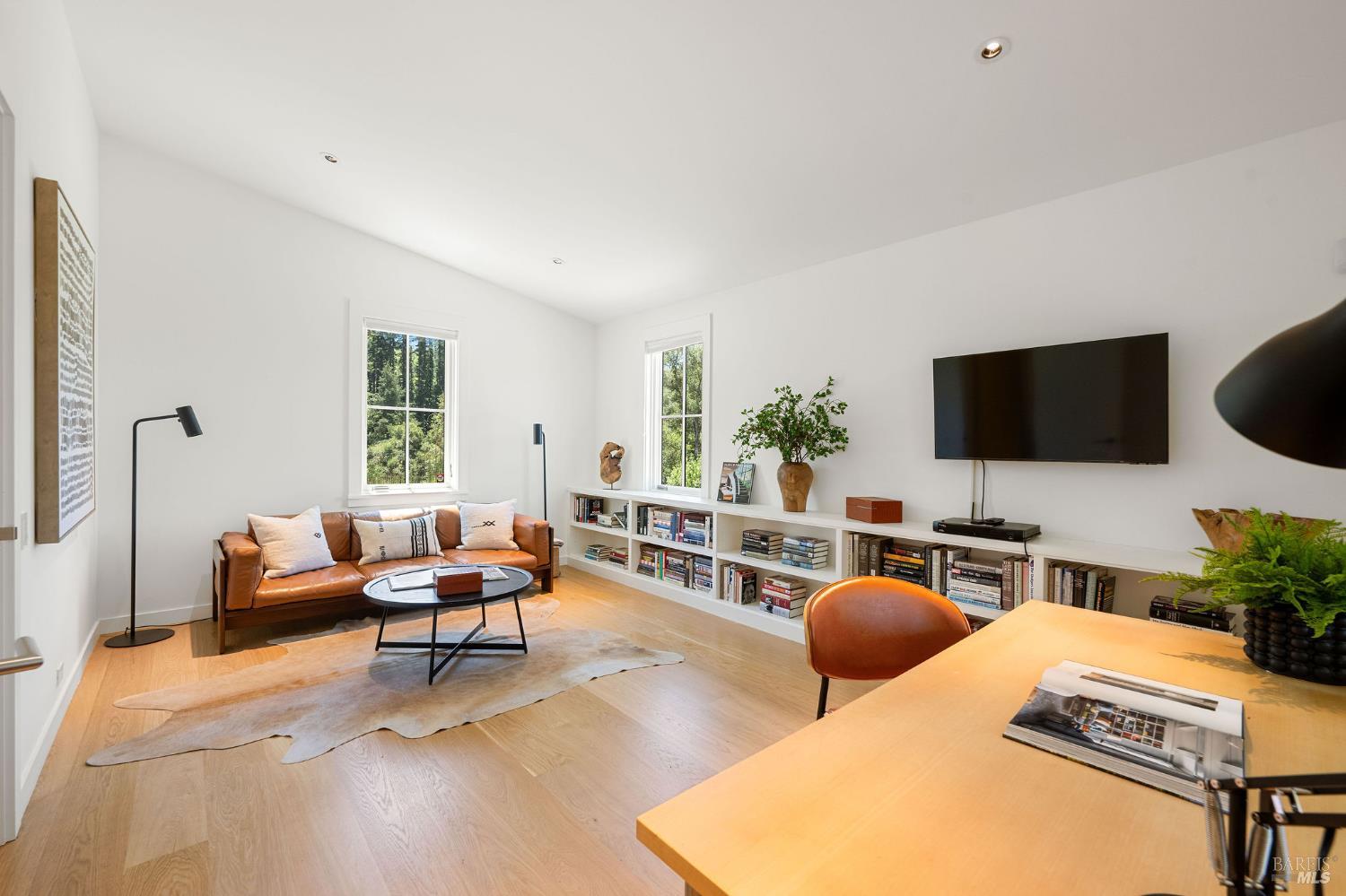 18907 Highway 128 Calistoga, CA 94515 - Photo 30 of 46 a living room with furniture and a flat screen tv