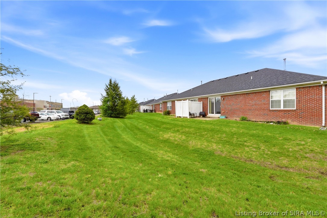 2414 Trinity Run Court New Albany, IN 47150 - Photo 27 of 36