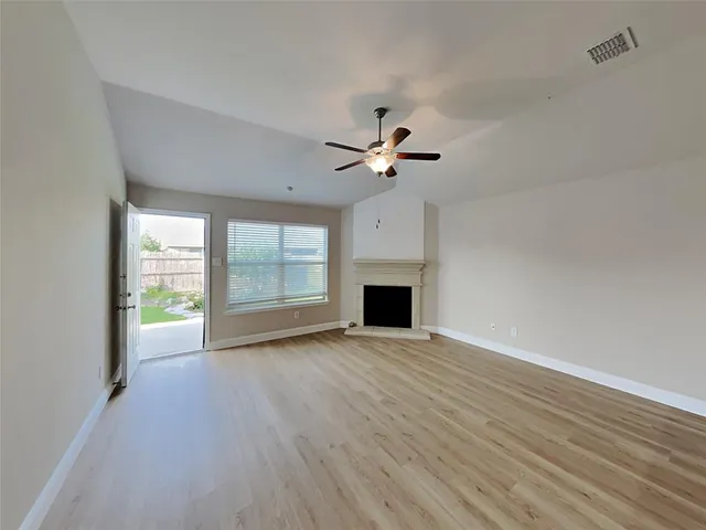 $315,000 | 1337 Shelley Drive, Burleson, TX 76028