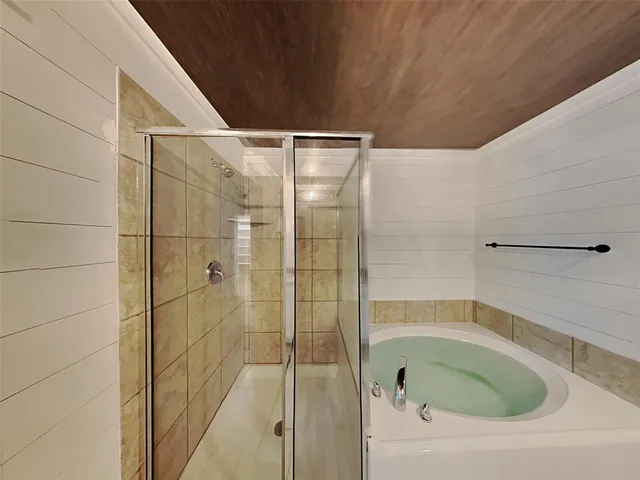 $315,000 | 1337 Shelley Drive, Burleson, TX 76028