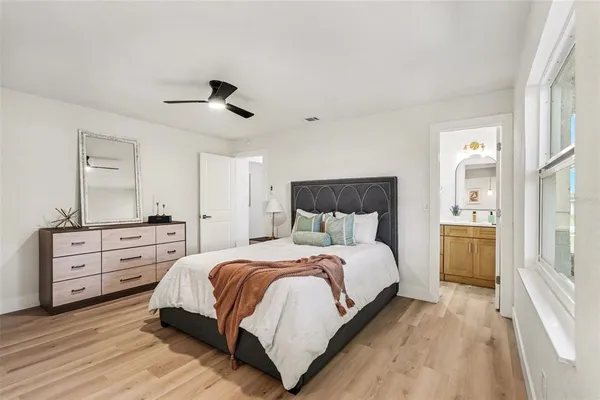 $369,900 | 707 Queens Court, Seffner, FL 33584