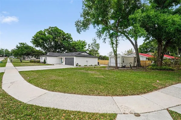 $369,900 | 707 Queens Court, Seffner, FL 33584