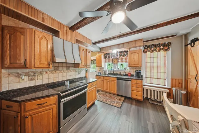 $759,000 | 482 Scotchtown Avenue, Middletown, NY 10941