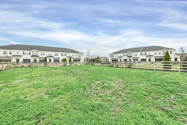 $347,400 | 4316 Spyglass Drive, Murfreesboro, TN 37127