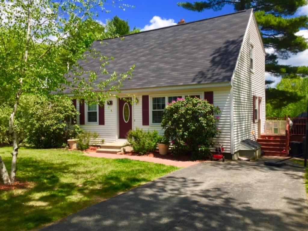 3 Clyde Road Derry, NH 03038 - Photo 1 of 28 Gallery Image 1