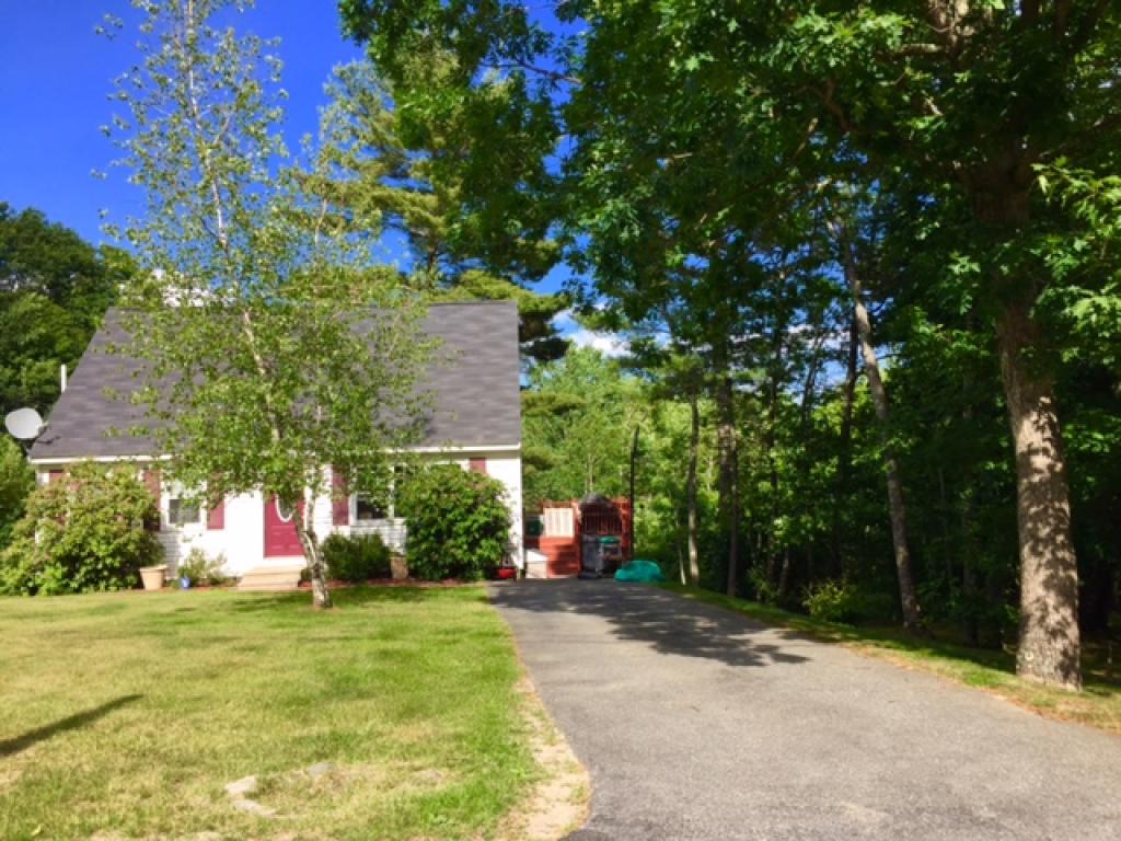 3 Clyde Road Derry, NH 03038 - Photo 10 of 28 Gallery Image 10