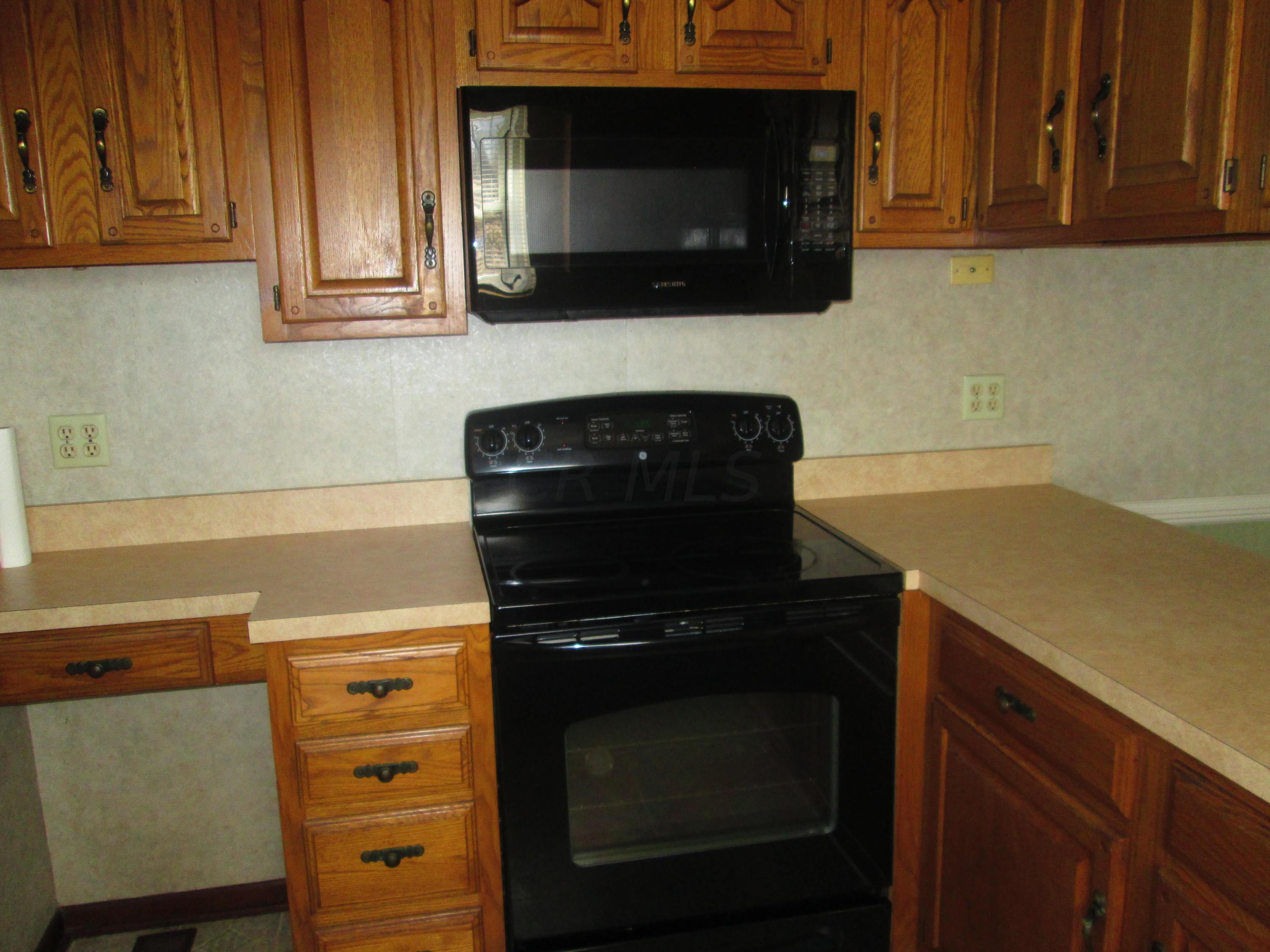 347 Hermitage Road Columbus, OH 43230 - Photo 14 of 36 Gallery Image 14