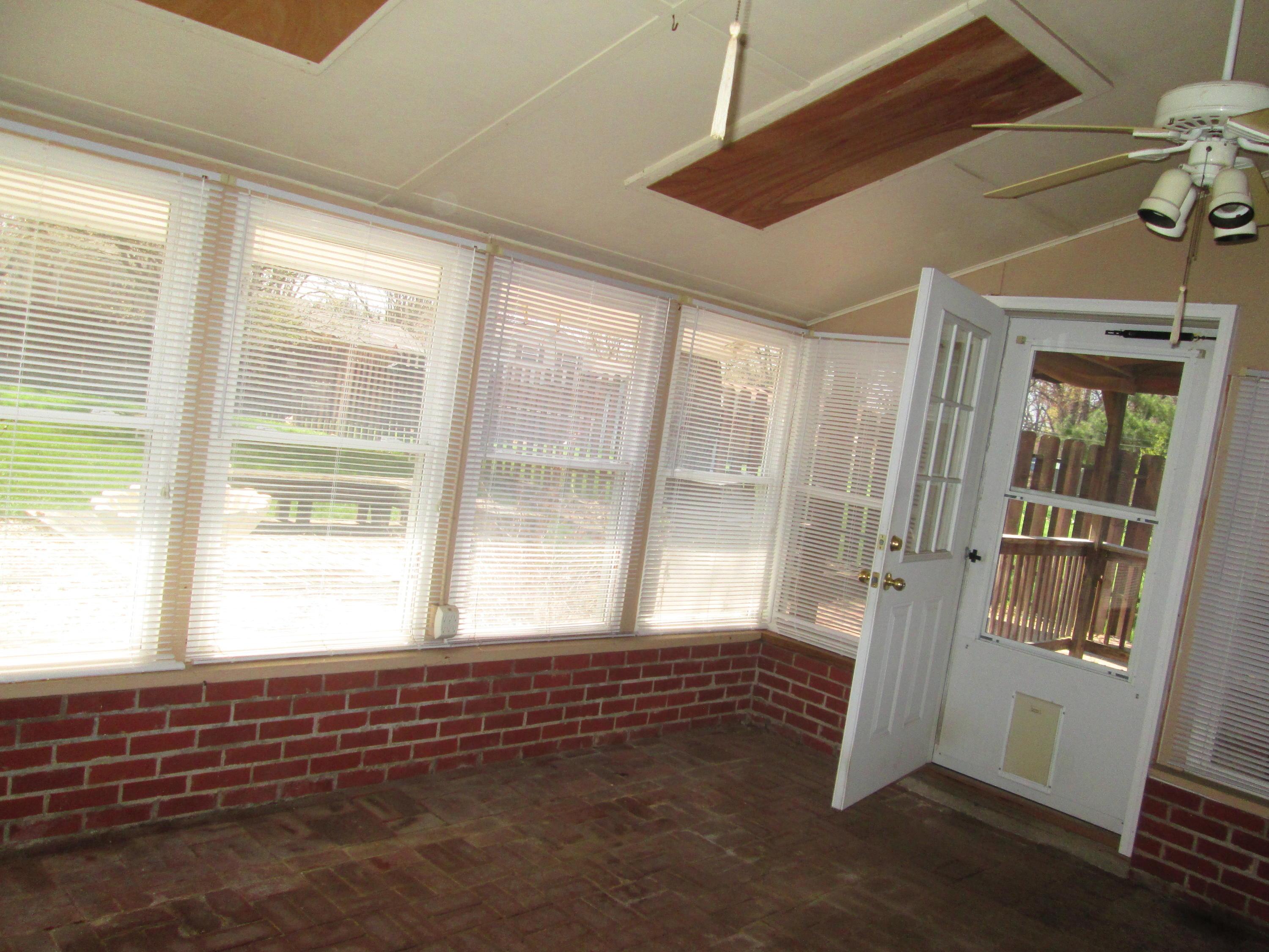 347 Hermitage Road Columbus, OH 43230 - Photo 27 of 36 Gallery Image 27