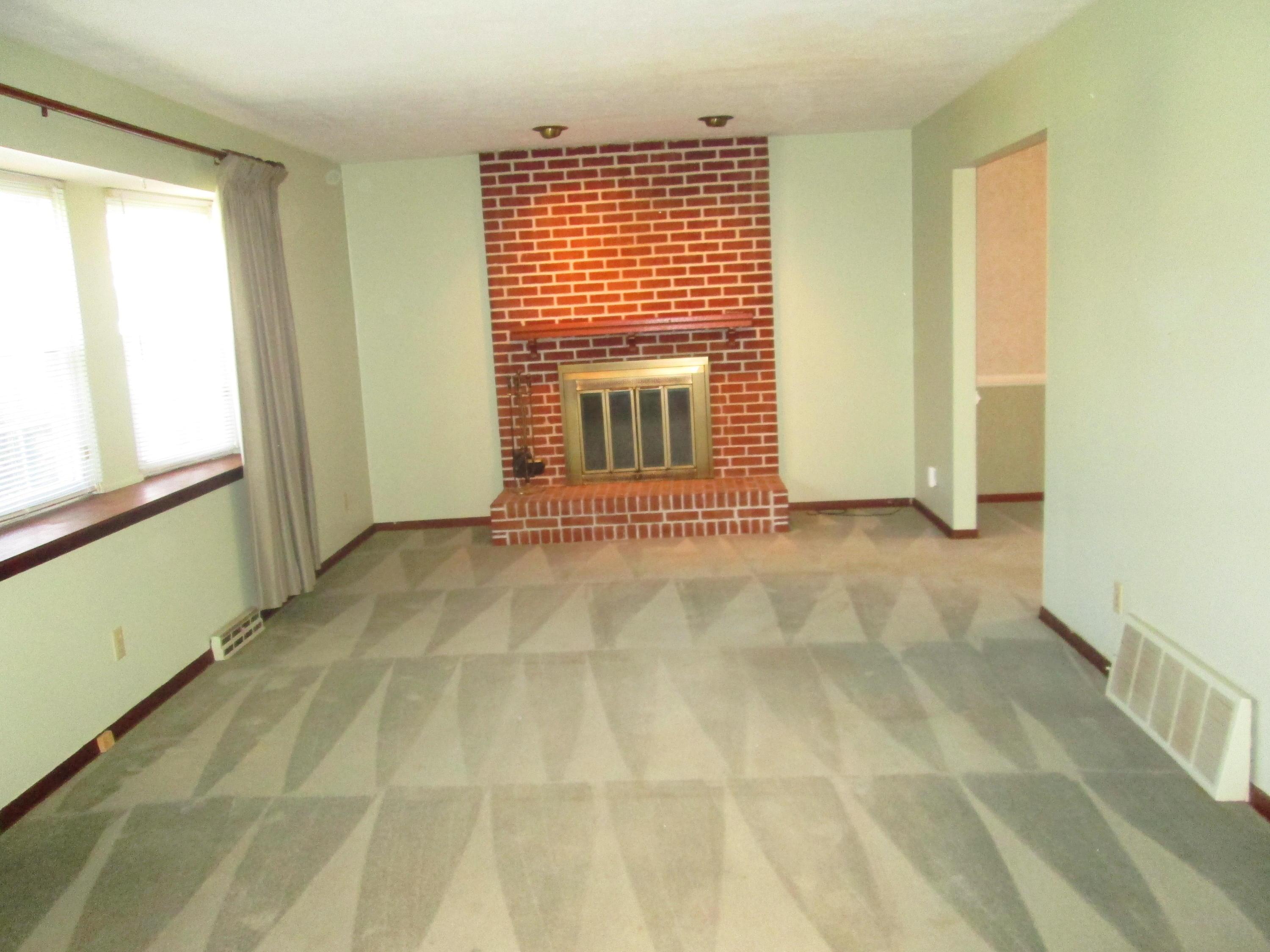 347 Hermitage Road Columbus, OH 43230 - Photo 4 of 36 Gallery Image 4