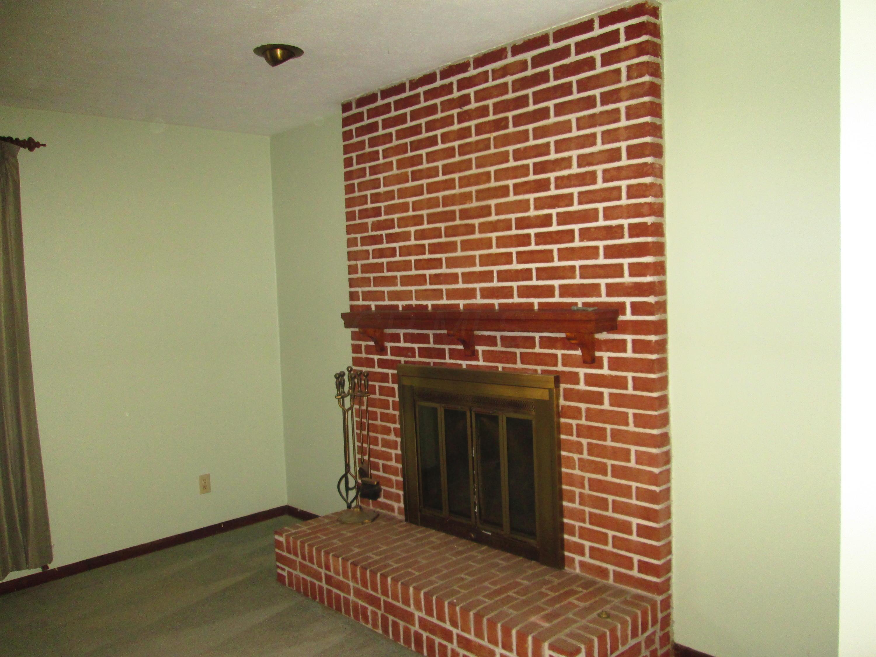 347 Hermitage Road Columbus, OH 43230 - Photo 5 of 36 Gallery Image 5