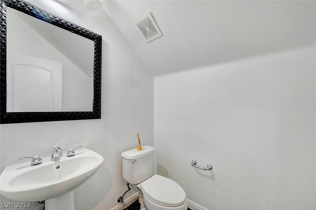 1060 Riddle Glen Street Henderson, NV 89012 - Photo 14 of 41 Gallery Image 14