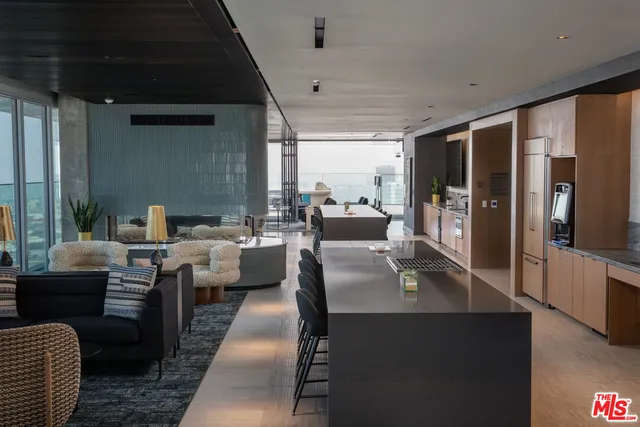 $9,999 | 601 11th, Unit PH 3302, San Diego, CA 92101