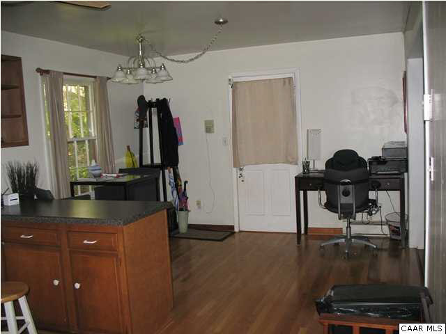 1419 Forest View Road Charlottesville, VA 22902 - Photo 16 of 37 Gallery Image 16