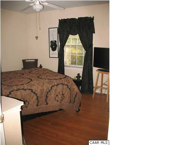 1419 Forest View Road Charlottesville, VA 22902 - Photo 18 of 37 Gallery Image 18