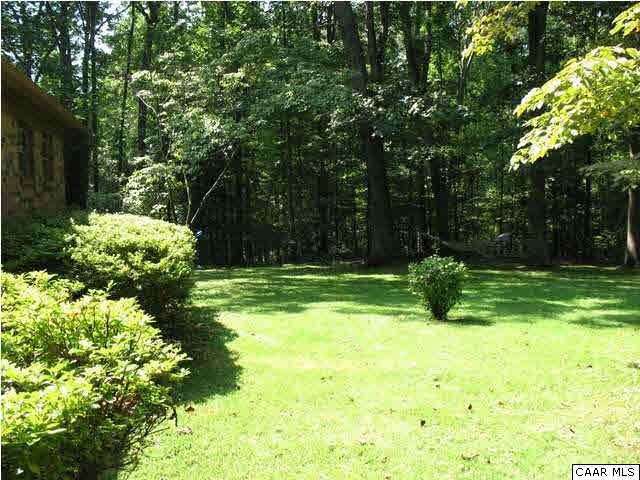 1419 Forest View Road Charlottesville, VA 22902 - Photo 5 of 37 Gallery Image 5