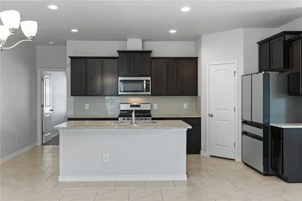 $2,300 | 7713 Lariat Toss Drive, Corpus Christi, TX 78414