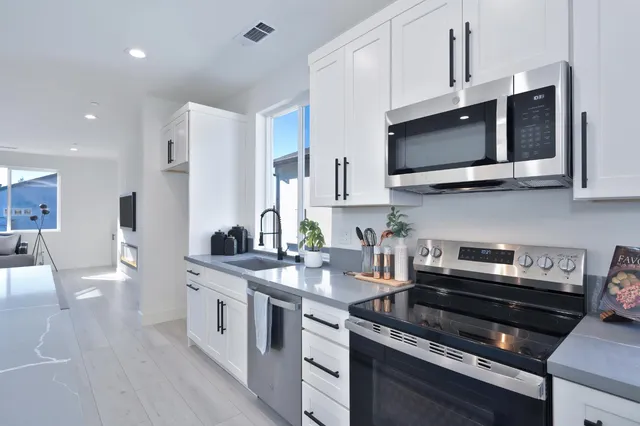 $775,000 | 675 Oakshire Drive, Ione, CA 95640